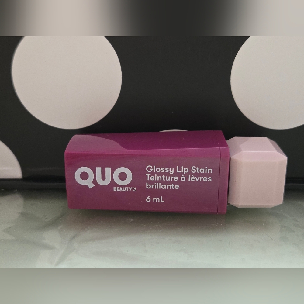 10/$25✨️Quo Glossy Lip Stain✨️